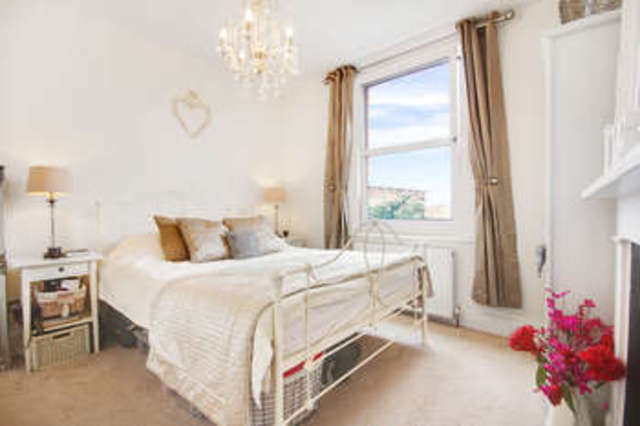  Image of 2 bedroom Detached house for sale in Elm Road Kingston upon Thames KT2 at Surrey  Kingston upon Thames, KT2 6HP
