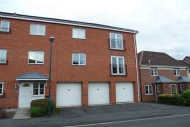  Image of 1 bedroom Flat to rent in Emperor Close Nottingham NG5 at Nottingham, NG5 1QR
