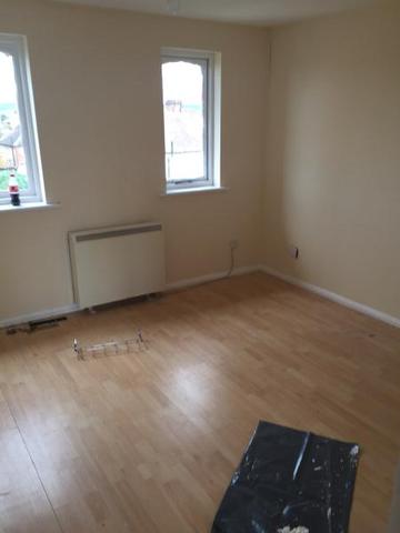  Image of 1 bedroom Flat to rent in Larmans Road Enfield EN3 at Enfield, EN3 6QX