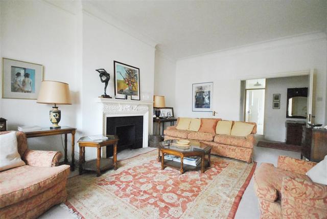  Image of 3 bedroom Flat to rent in Rutland Gate London SW7 at Rutland Gate  London, SW7 1BG