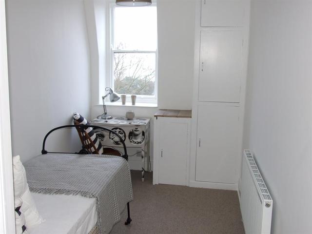  Image of 2 bedroom Apartment for sale in Esplanade Gardens Scarborough YO11 at Scarborough North Yorkshire Scarborough, YO11 2AW
