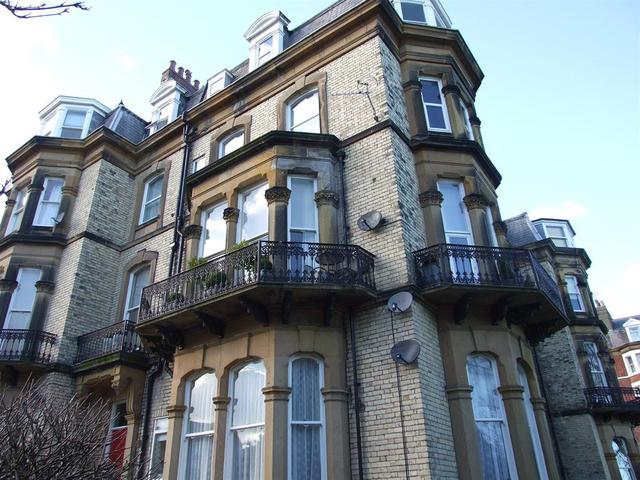  Image of 2 bedroom Apartment for sale in Esplanade Gardens Scarborough YO11 at Scarborough North Yorkshire Scarborough, YO11 2AW