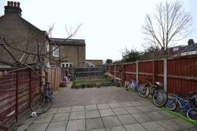  Image of 5 bedroom Terraced house for sale in Essex Road London E10 at London, E10 6BT