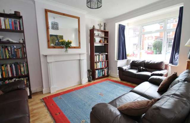  Image of 3 bedroom Detached house for sale in Estella Avenue New Malden KT3 at Estella Avenue  New Malden, KT3 6HX