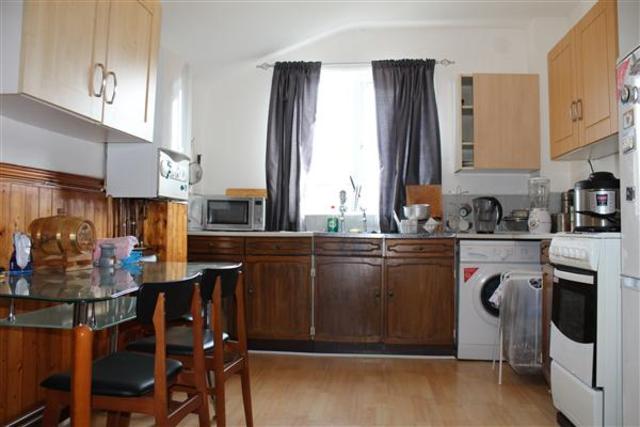  Image of 1 bedroom Apartment to rent in Etta Street London SE8 at Deptford, SE8 5NR