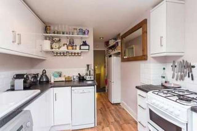  Image of 2 bedroom Flat for sale in Eversleigh Road London SW11 at Battersea, SW11 5XS