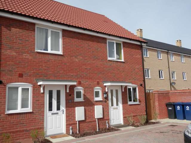  Image of 2 bedroom End of Terrace to rent in Crocus Close Eynesbury St. Neots PE19 at Crocus Close Eynesbury St Neots, PE19 2LP