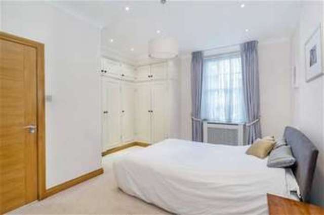  Image of 3 bedroom Flat to rent in Finchley Road London NW8 at London, NW8 9TT