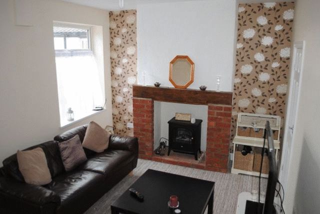  Image of 3 bedroom Terraced house for sale in Fairfax Road Grimsby DN34 at Fairfax Road  Grimsby, DN34 4AP