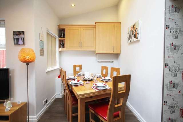  Image of 4 bedroom Mews for sale in Fairhaven Avenue Westhoughton Bolton BL5 at Fairhaven Avenue Westhoughton Bolton, BL5 3HE