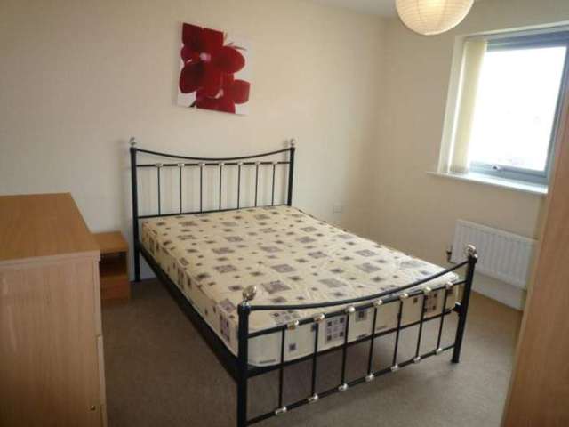  Image of 4 bedroom Town House to rent in Falconwood Way Manchester M11 at Falconwood Way Beswick Manchester, M11 3LN