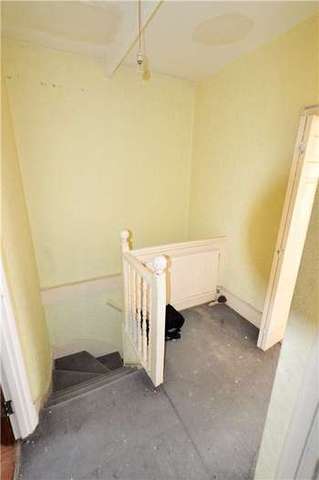  Image of 1 bedroom Apartment for sale in Felbrigge Road Ilford IG3 at Ilford  Seven Kings, IG3 8DW