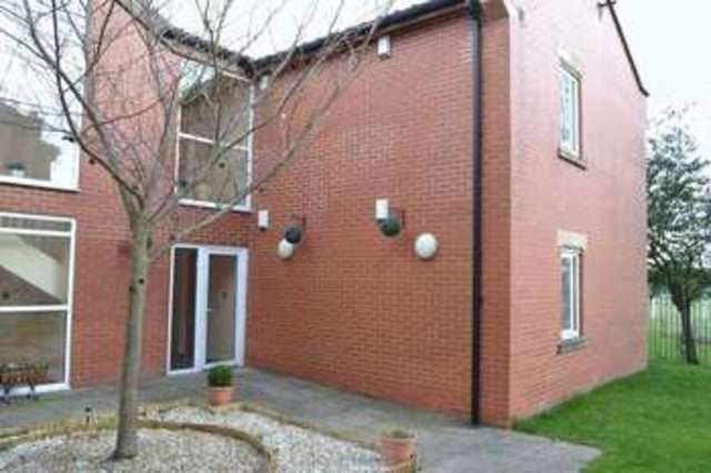  Image of 2 bedroom Flat to rent in Fernwood Mews Gainsborough DN21 at Fernwood Mews  Gainsborough, DN21 1HY