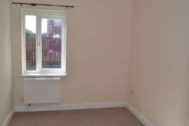  Image of 2 bedroom Flat to rent in Fernwood Mews Gainsborough DN21 at Fernwood Mews  Gainsborough, DN21 1HY