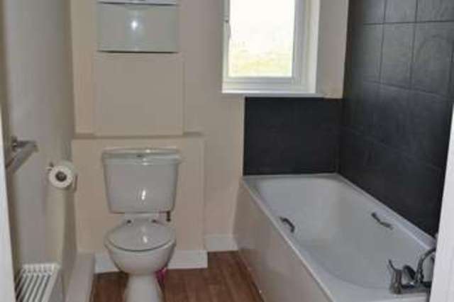  Image of 2 bedroom Flat to rent in Fernwood Mews Gainsborough DN21 at Fernwood Mews  Gainsborough, DN21 1HY