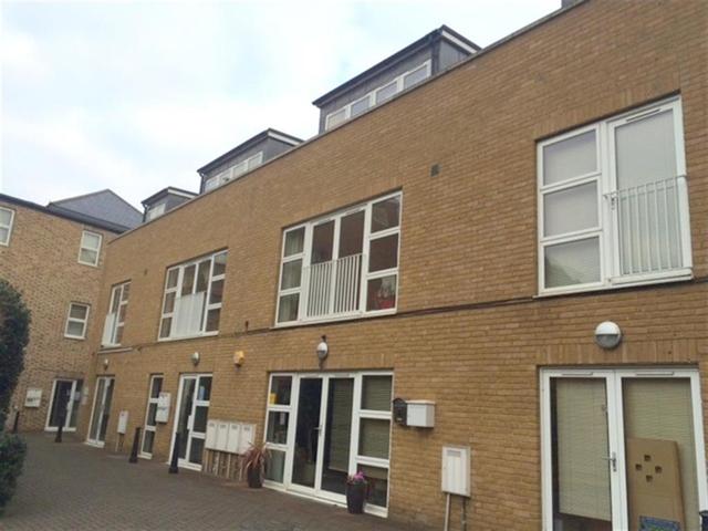  Image of 2 bedroom Flat for sale in High Street Brentford TW8 at Brentford Middlesex Brentford, TW8 0AH