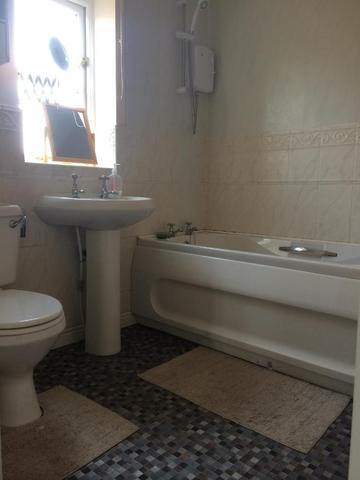  Image of 3 bedroom Semi-Detached house to rent in Ferry Meadows Park Kingswood Hull HU7 at Kingswood  Hull, HU7 3DF