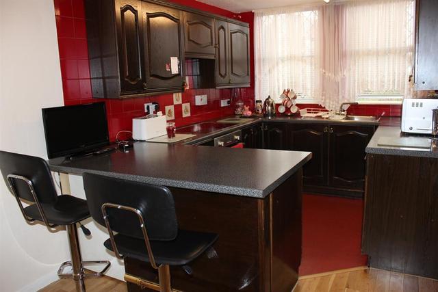 Image of 3 bedroom Terraced house for sale in Fieldfare Road London SE28 at Thamesmead London Thamesmead, SE28 8HR