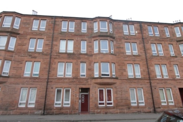  Image of 2 bedroom Flat to rent in Finnart Street Glasgow G40 at Dalmarnock Glasgow Glasgow, G40 4BZ