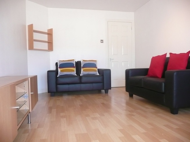  Image of 2 bedroom Flat to rent in New Street Musselburgh EH21 at Musselburgh East Lothian East Lothian, EH21 6JH