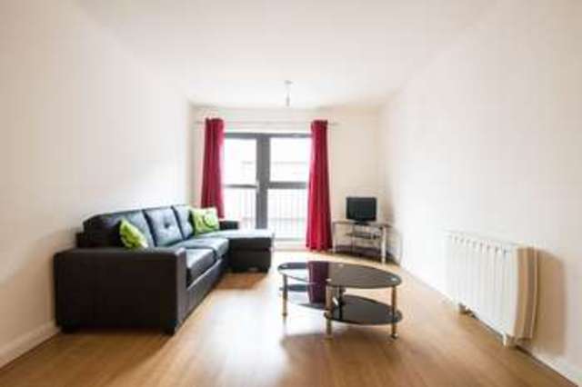  Image of 1 bedroom Flat to rent in Fleet Street Swindon SN1 at Swindon Wiltshire, SN1 1RL