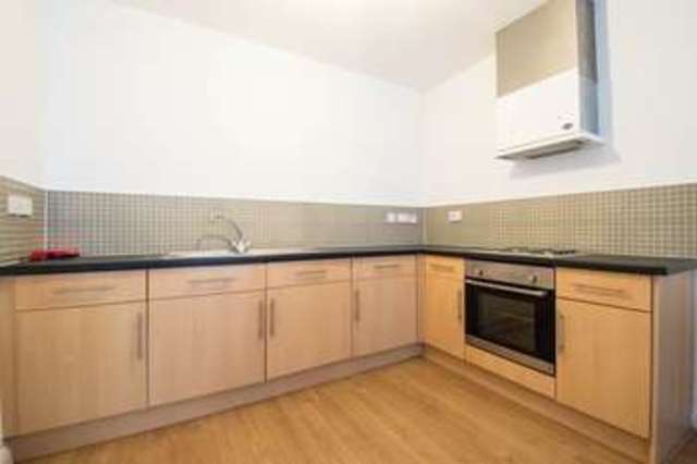  Image of 1 bedroom Flat to rent in Fleet Street Swindon SN1 at Swindon Wiltshire, SN1 1RL