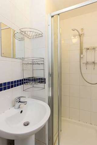  Image of 1 bedroom Ground Flat to rent in Fleetwood Road London NW10 at Fleetwood Road  Willesden Green, NW10 1NN