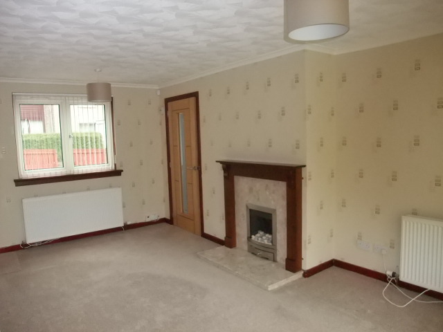  Image of 3 bedroom Terraced house to rent in Forres Drive Glenrothes KY6 at Glenrothes Fife Fife, KY6 2JX