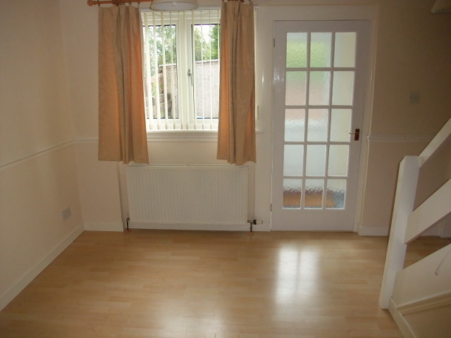  Image of 3 bedroom Terraced house to rent in Forres Drive Glenrothes KY6 at Glenrothes Fife Fife, KY6 2JX