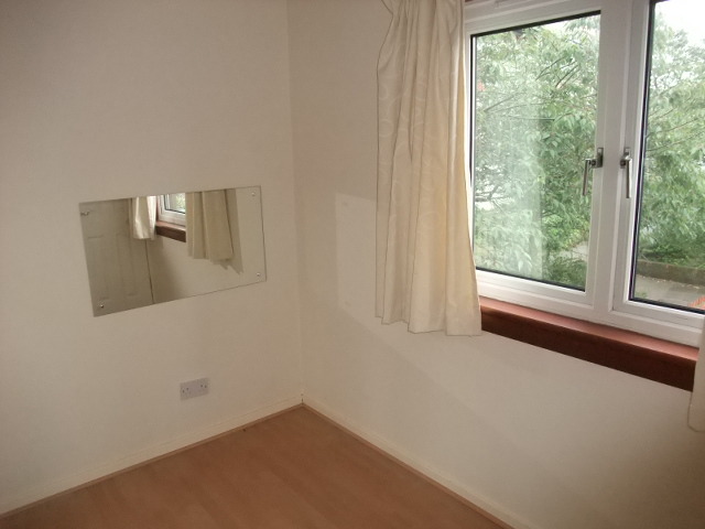  Image of 3 bedroom Terraced house to rent in Forres Drive Glenrothes KY6 at Glenrothes Fife Fife, KY6 2JX
