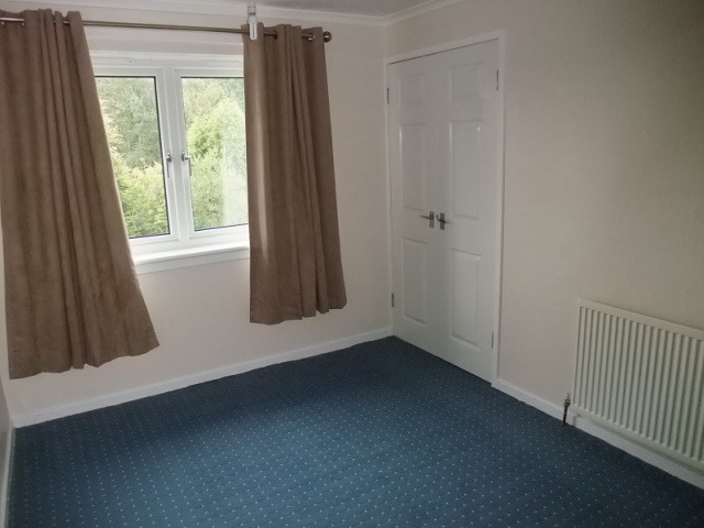  Image of 3 bedroom Terraced house to rent in Forres Drive Glenrothes KY6 at Glenrothes Fife Fife, KY6 2JX