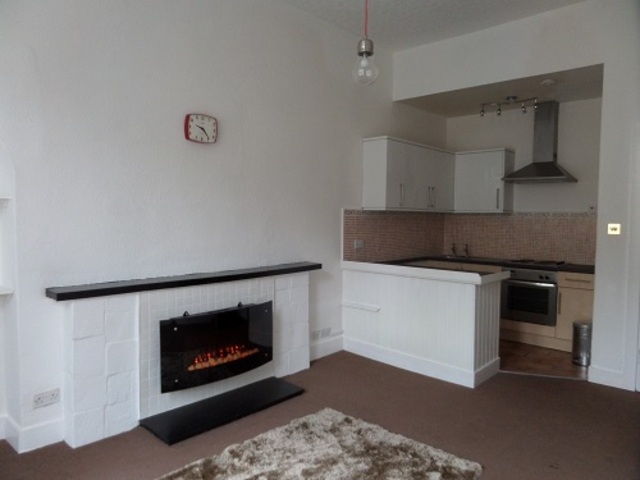  Image of 2 bedroom Flat to rent in Fowler Terrace Edinburgh EH11 at Polwarth Edinburgh Edinburgh, EH11 1DD