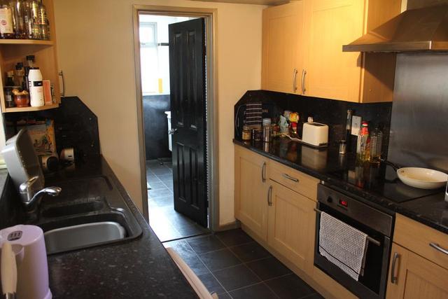 Image of 3 bedroom Terraced house to rent in Franklin Road Weymouth DT4 at Weymouth, DT4 0JW