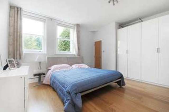  Image of 3 bedroom Flat to rent in Frognal Gardens London NW3 at Hampstead London Hampstead, NW3 6UX