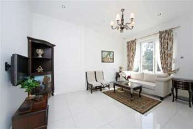  Image of 1 bedroom Flat to rent in Fulham Road London SW6 at London, SW6 5UJ