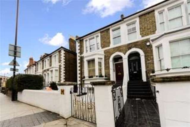  Image of 1 bedroom Flat to rent in Fulham Road London SW6 at London, SW6 5UJ