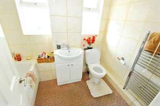 Image of 3 bedroom Detached house for sale in Galley Hill Hemel Hempstead HP1 at Galley Hill  Hemel Hempstead, HP1 3JZ
