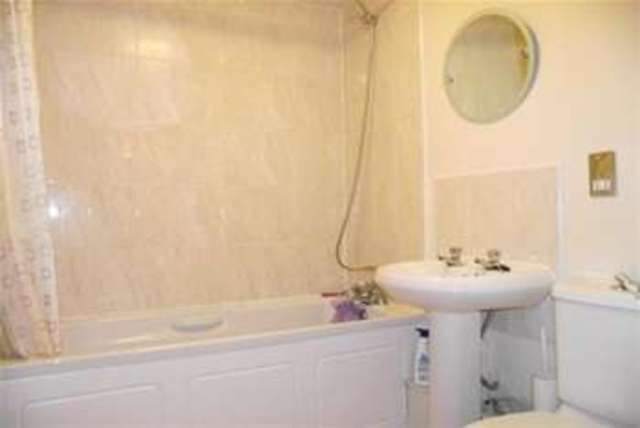  Image of 2 bedroom Flat to rent in Mill Road Gateshead NE8 at Gateshead, NE8 3QZ