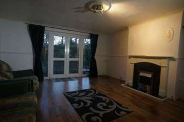  Image of 3 bedroom End of Terrace to rent in Gaunt Road Sheffield S14 at Gleadless Sheffield Norton, S14 1GJ