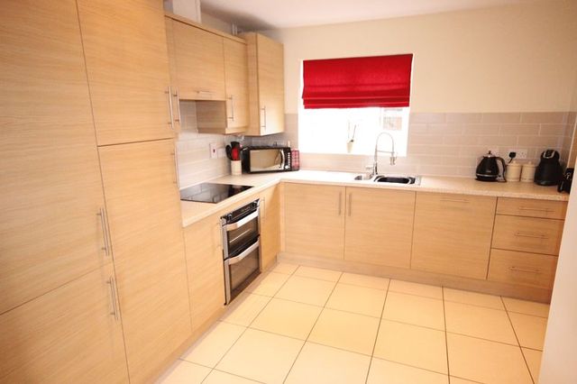  Image of 3 bedroom Detached house for sale in Gilpin Court Hockliffe Leighton Buzzard LU7 at Gilpin Court Hockliffe Leighton Buzzard, LU7 9RX