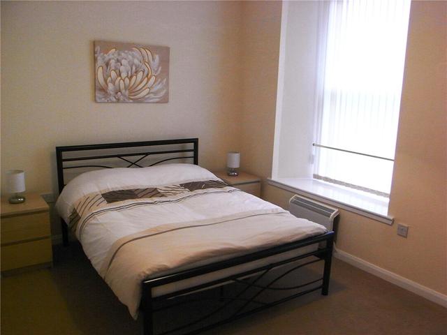  Image of 1 bedroom Flat to rent in Glasgow Road Paisley PA1 at Paisley Renfrewshire Renfrewshire, PA1 3QG