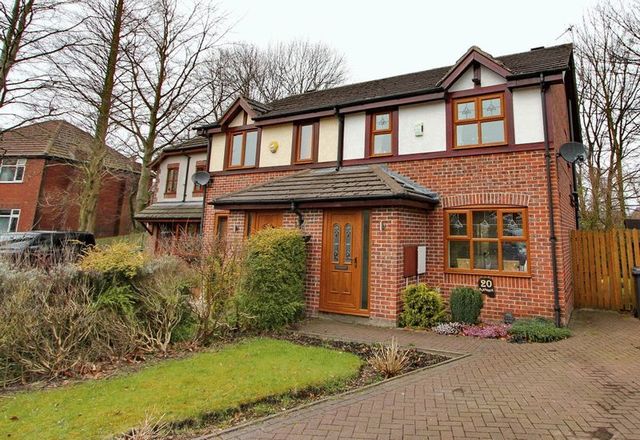  Image of 3 bedroom Semi-Detached house for sale in Glenbeck Road Whitefield Manchester M45 at Glenbeck Road Whitefield Manchester, M45 7WN