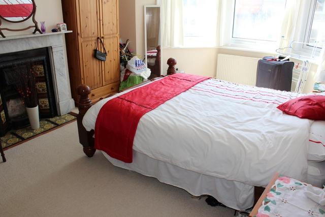  Image of 6 bedroom Detached house for sale in Glendinning Avenue Weymouth DT4 at Weymouth, DT4 7QF