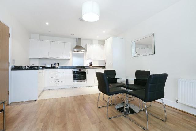  Image of 2 bedroom Flat to rent in Glenthorne Road London W6 at Glenthorne Road  London, W6 0JY