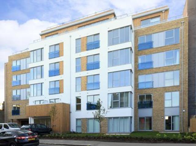  Image of 2 bedroom Flat to rent in Glenthorne Road London W6 at Glenthorne Road  London, W6 0JY
