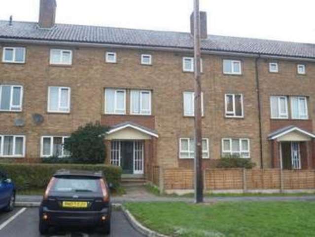  Image of 2 bedroom Flat to rent in Goodeve Walk Sutton Coldfield B75 at Falcon Lodge Sutton Coldfield Roughley, B75 7NF