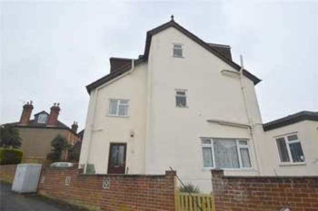  Image of 5 bedroom Semi-Detached house for sale in Gordon Road Maidenhead SL6 at Maidenhead Berkshire Maidenhead, SL6 6BR
