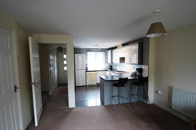  Image of 4 bedroom Detached house to rent in Graham Road Cambridge CB4 at Cambridge, CB4 2WP