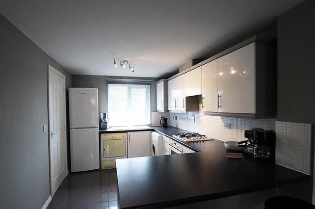  Image of 4 bedroom Detached house to rent in Graham Road Cambridge CB4 at Cambridge, CB4 2WP