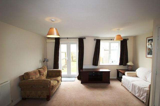  Image of 4 bedroom Detached house to rent in Graham Road Cambridge CB4 at Cambridge, CB4 2WP